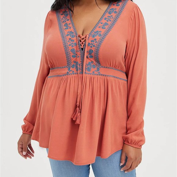 Torrid Babydoll Rayon Crepe Embroidered Lace-Up Top 4X - Picture 5 of 5